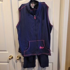 Quacker Factory Navy and Pink Set